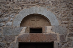 09 Parte superiore della porta del monastero