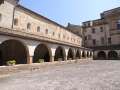 fiastra_chiostro_07.jpg