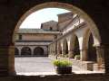 fiastra_chiostro_22.jpg