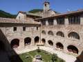 01_valdicastro_esterni_chiostro_30.jpg