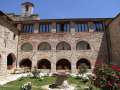 01_valdicastro_esterni_chiostro_32.jpg