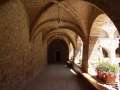 01_valdicastro_esterni_chiostro_38.jpg
