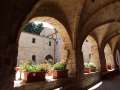 01_valdicastro_esterni_chiostro_51.jpg