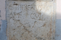 90 Stele di colle di Avendita