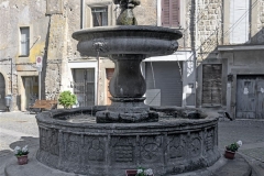 48 Fontana del Borgo dentro