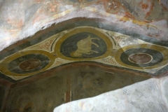 31 Nicchia affrescata
