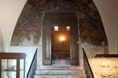 00a Accesso al Chiostro