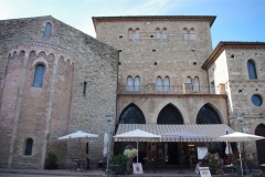 Chiesa e Palazzo dei Consoli