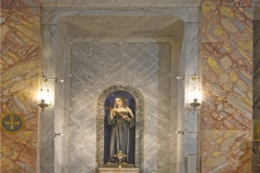 39 Altare di Santa Rita