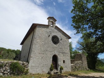 abbazia di santa maria di agello - gualdo cattaneo 02